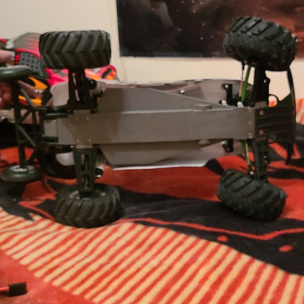 Big Remote Car - image 5